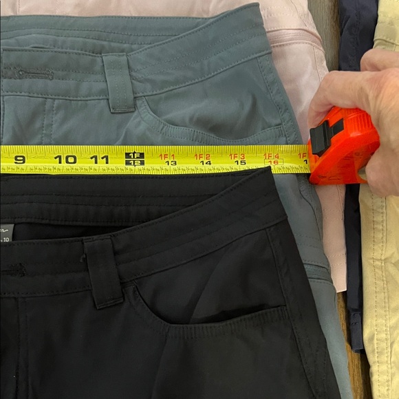 Women's Eddie Bauer short $12 each or discount for multiple purchase - Picture 9 of 16